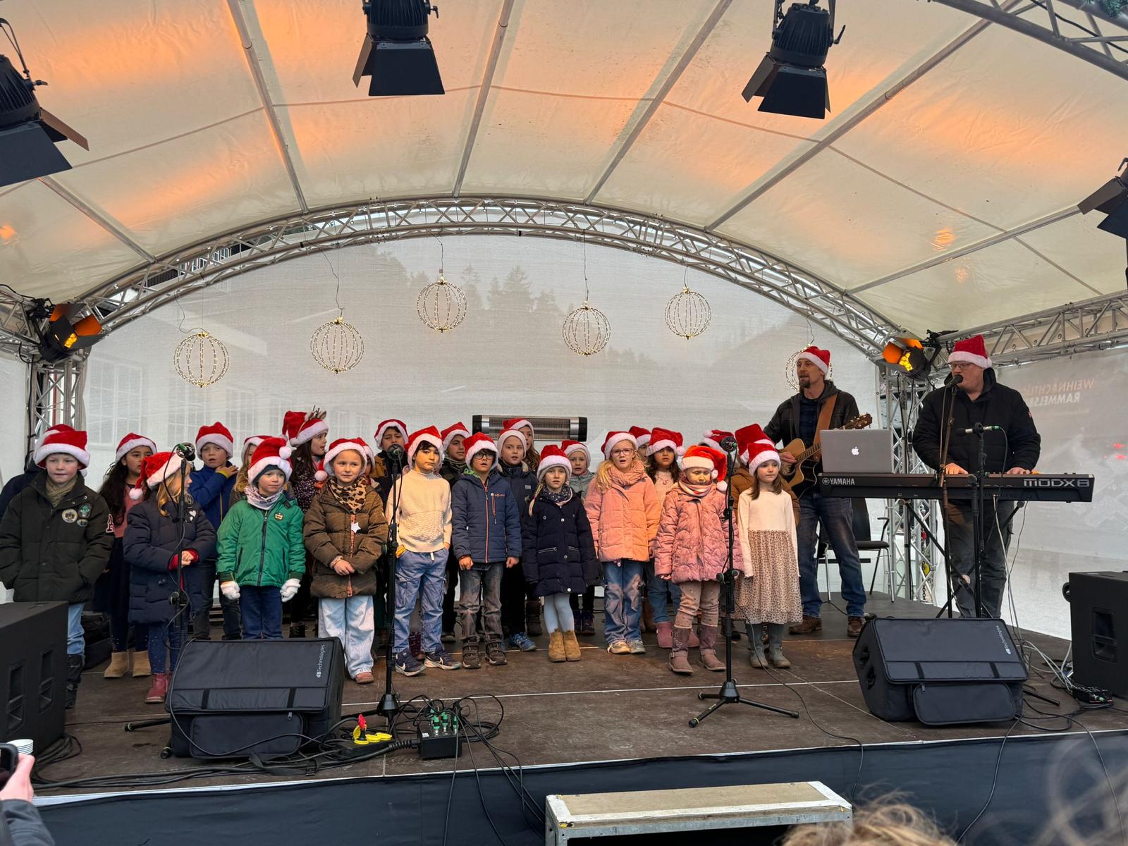 Schulchor beim Weihnachtlichen Rammelsberg – Foto 4